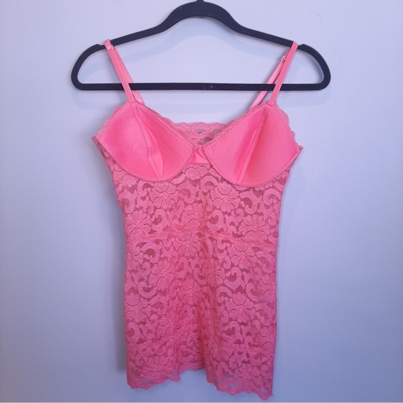 ❣️Marciano Pink Lace Cami Top❣️ - Picture 10 of 10